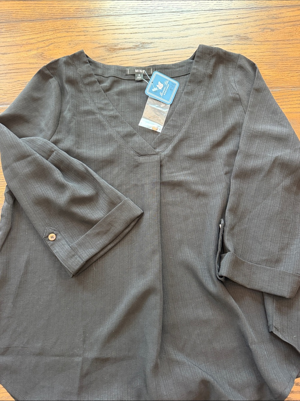 mine Black V-Neck Button-Tab Sleeve Blouse